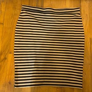Old Navy pencil skirt